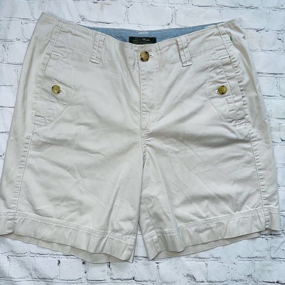NWOT Women’s Size 12 Eddie Bauer Khaki Cargo Shorts - Picture 1 of 7